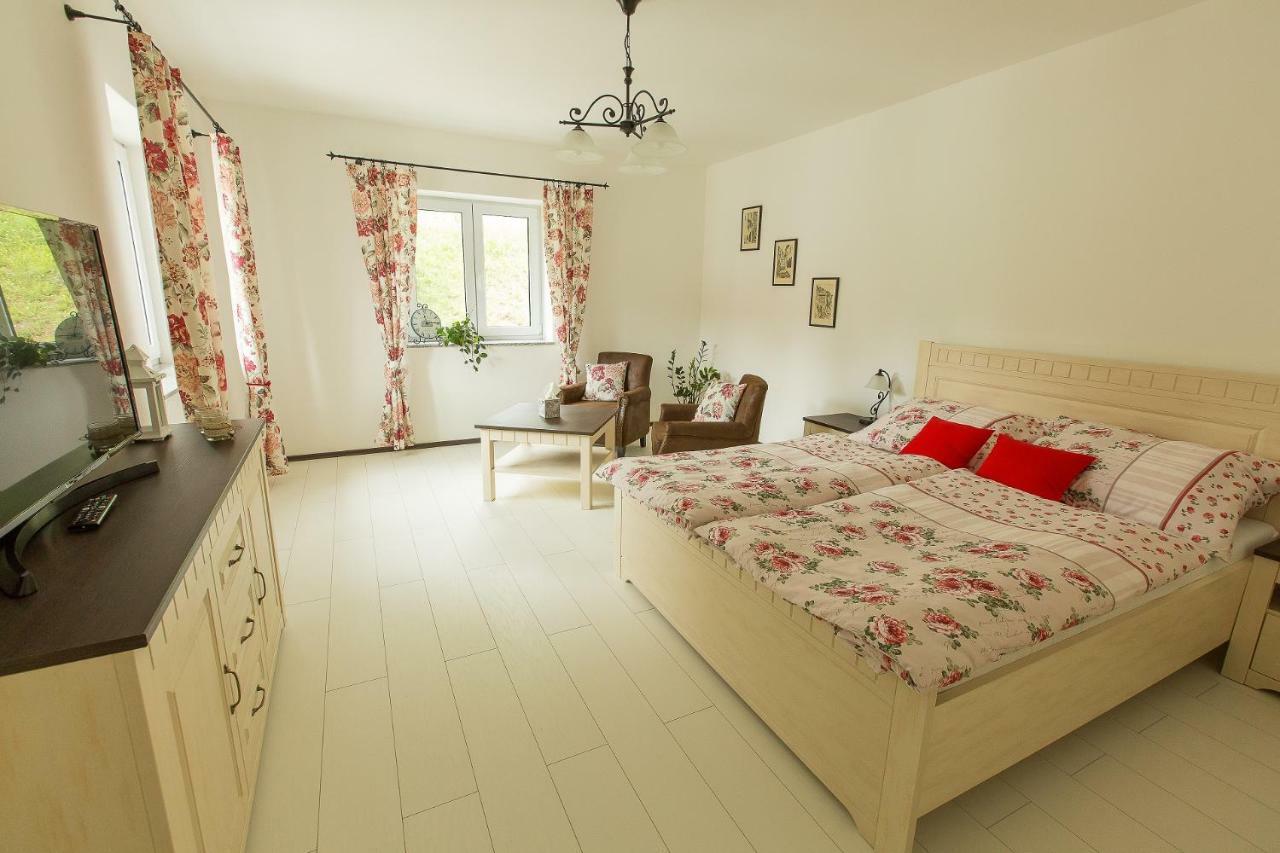 Apartmany U Prochazku Czeski Krumlow Zewnętrze zdjęcie